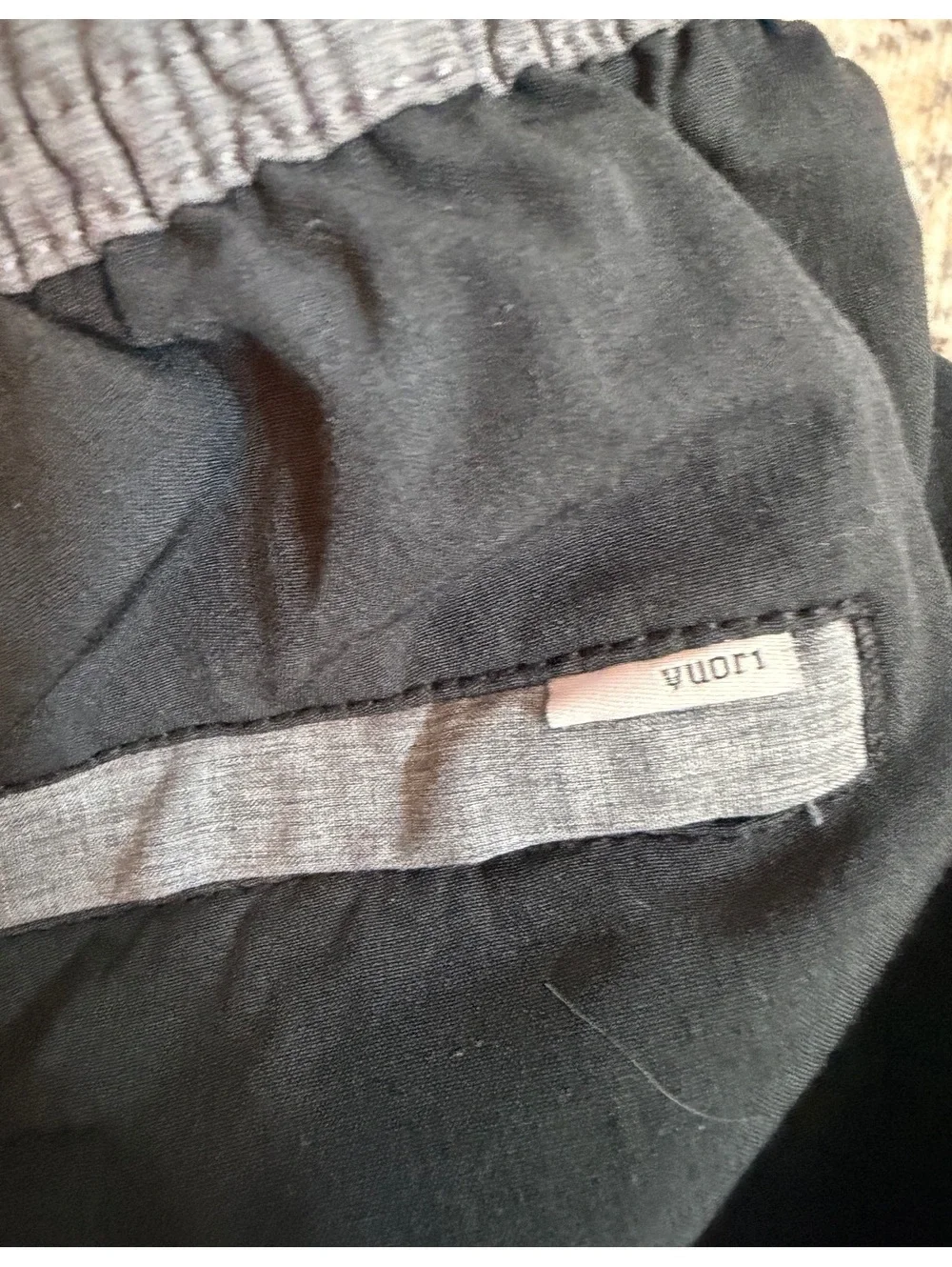Men’s Black and Gray Vouri Banks Shorts Size Large